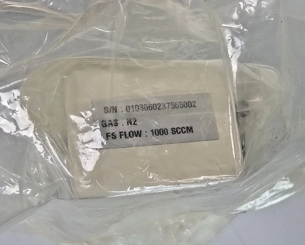 Brooks Instrument emcore mass flow controller 5850EM / N2 / 1000 sccm