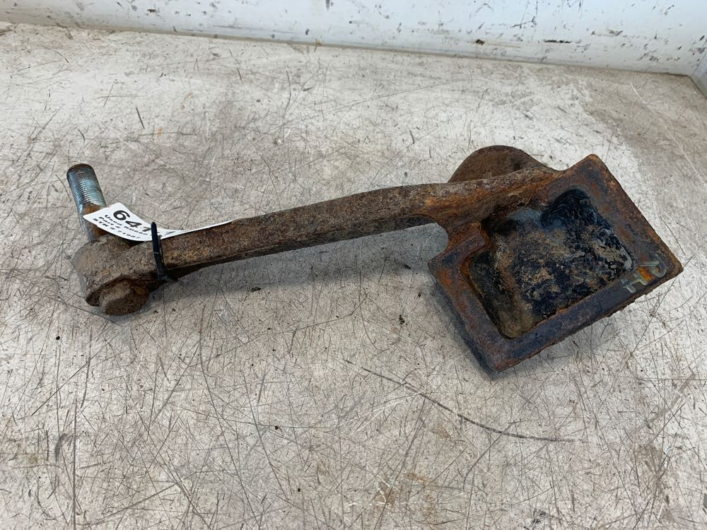 1991 Mack RD680 Suspension Bracket (641-11895)