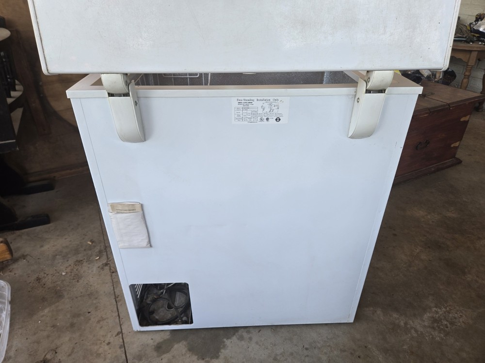 GE CUBE FREEZER