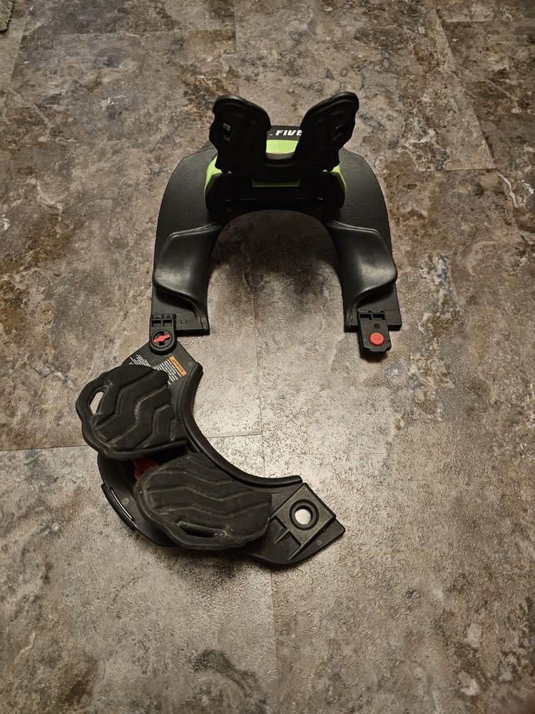 Leatt GPX Neck Brace - Junior