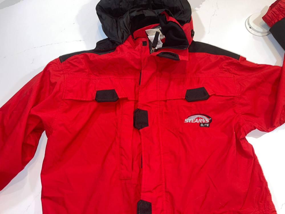 EUC DESIGNER STEARNS ELITE WARM DOUBLE LAYER FULL ZIP SKI RED JACKET SZ MEDIUM