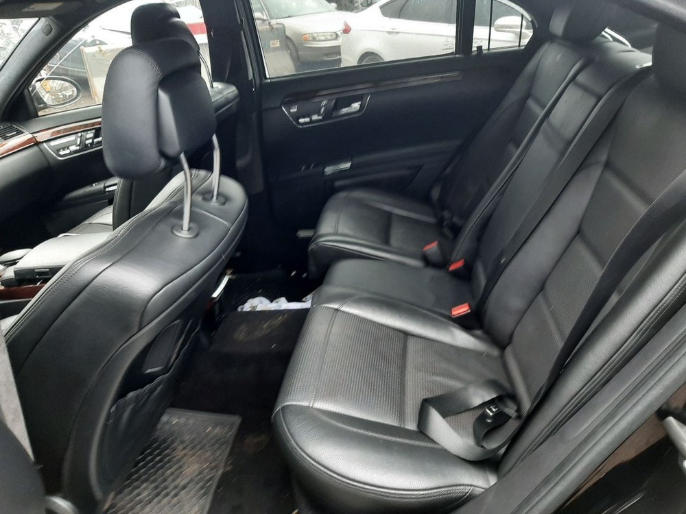 S63 2009 High Mounted Stop Light 940459