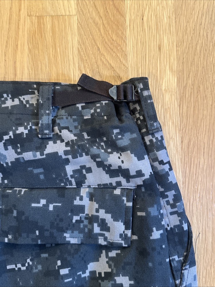 Tru Spec Digital camo Pants Size Large Regular