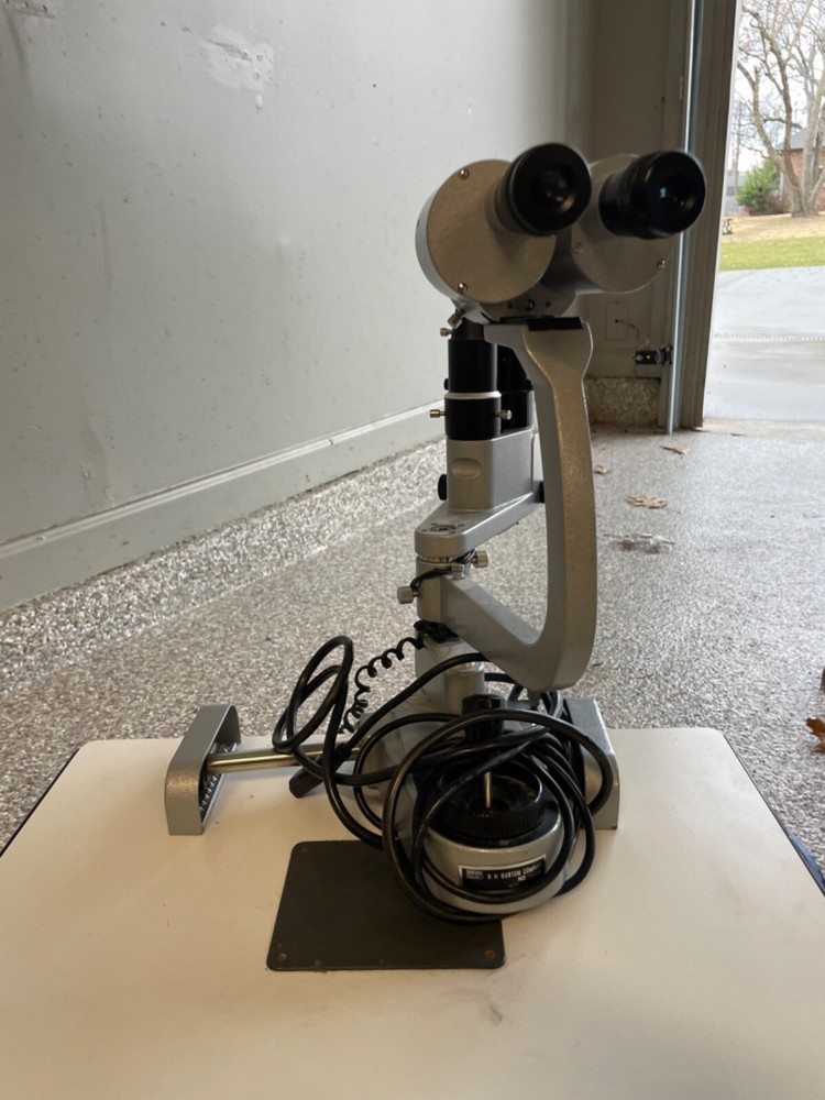 Burton 800 Slit Lamp