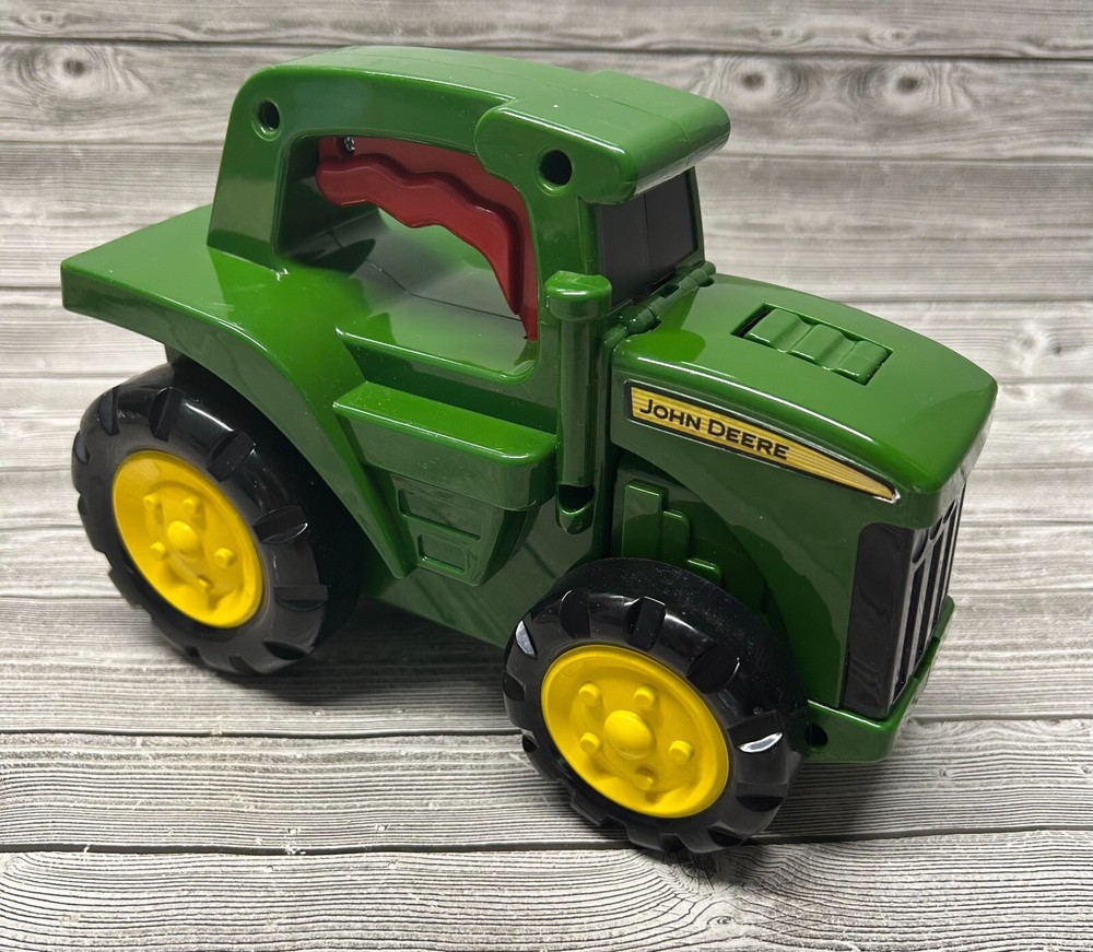 John Deere-Green Learning Curve Tractor Flashlight -Light & Engine Sound