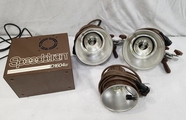 Speedotron D1604lv Three light kit