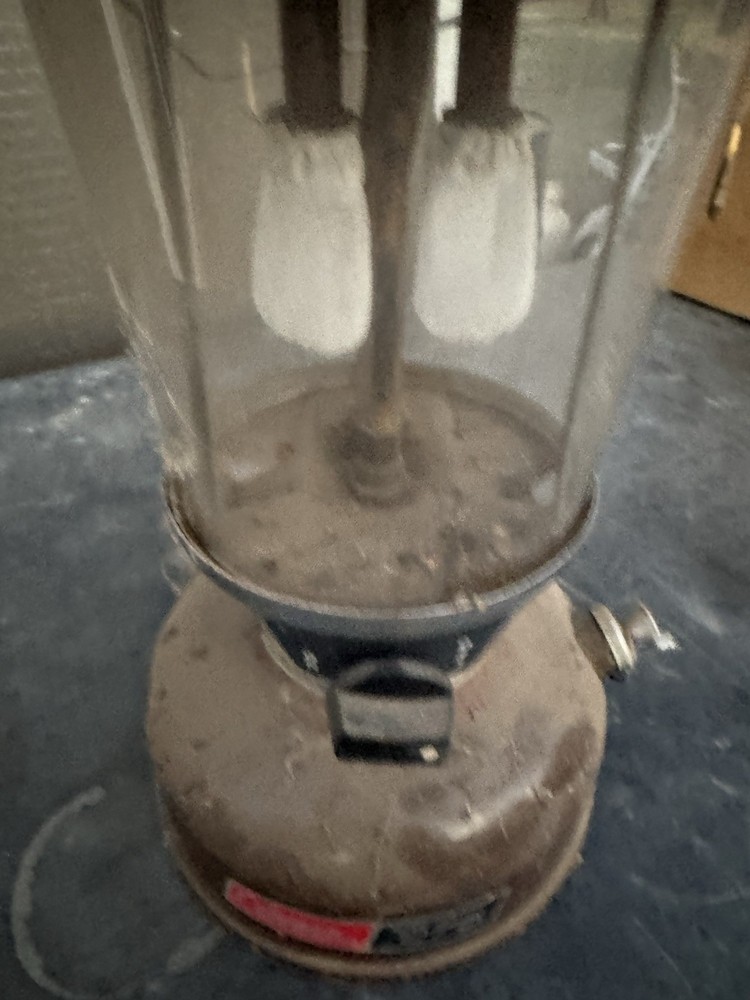 Vintage Coleman Model 275 Brown Lantern 2 Mantle Untested
