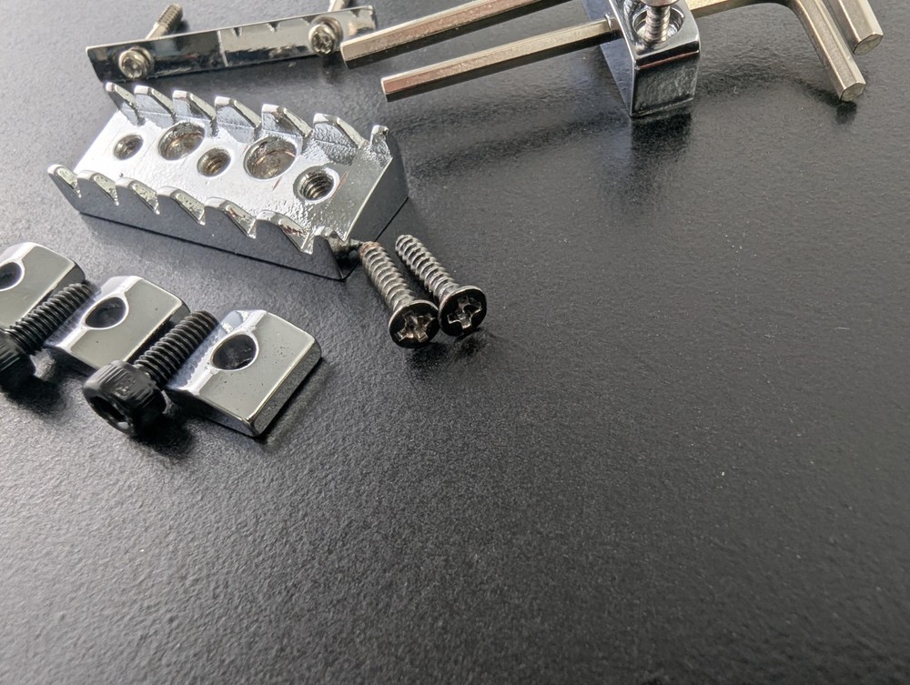 Licensed Floyd Rose WR3 Locking Nut & String Retainer & Wrench Chrome 43mm