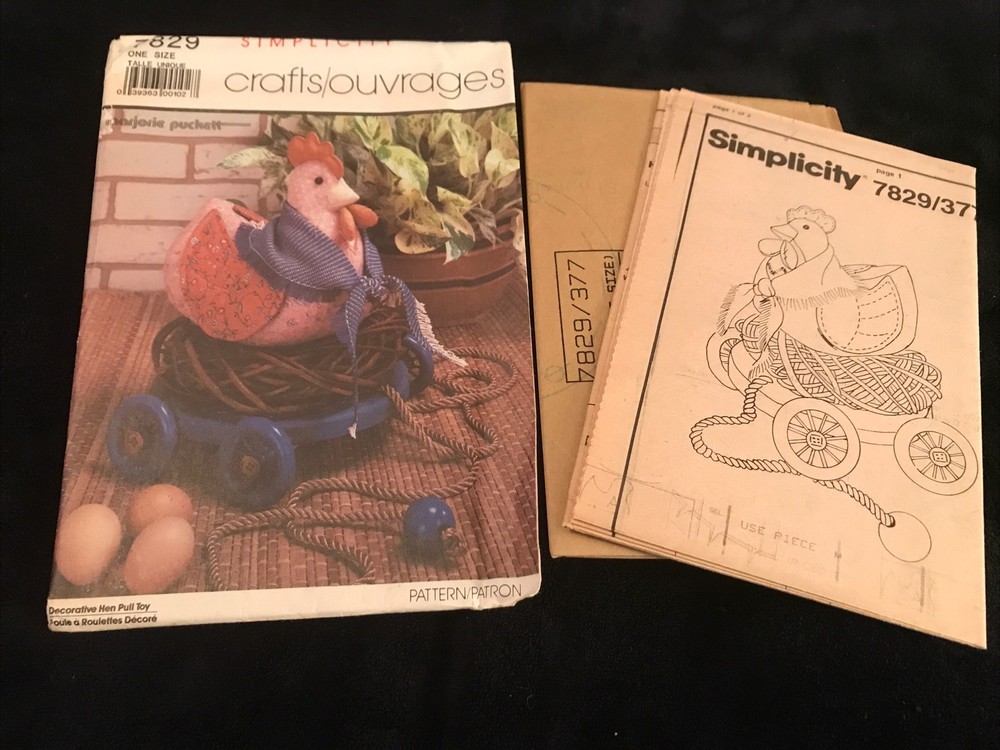 VTG Simplicity Sewing Pattern Decorative Hen Pull Toy #7829 1986 Uncut