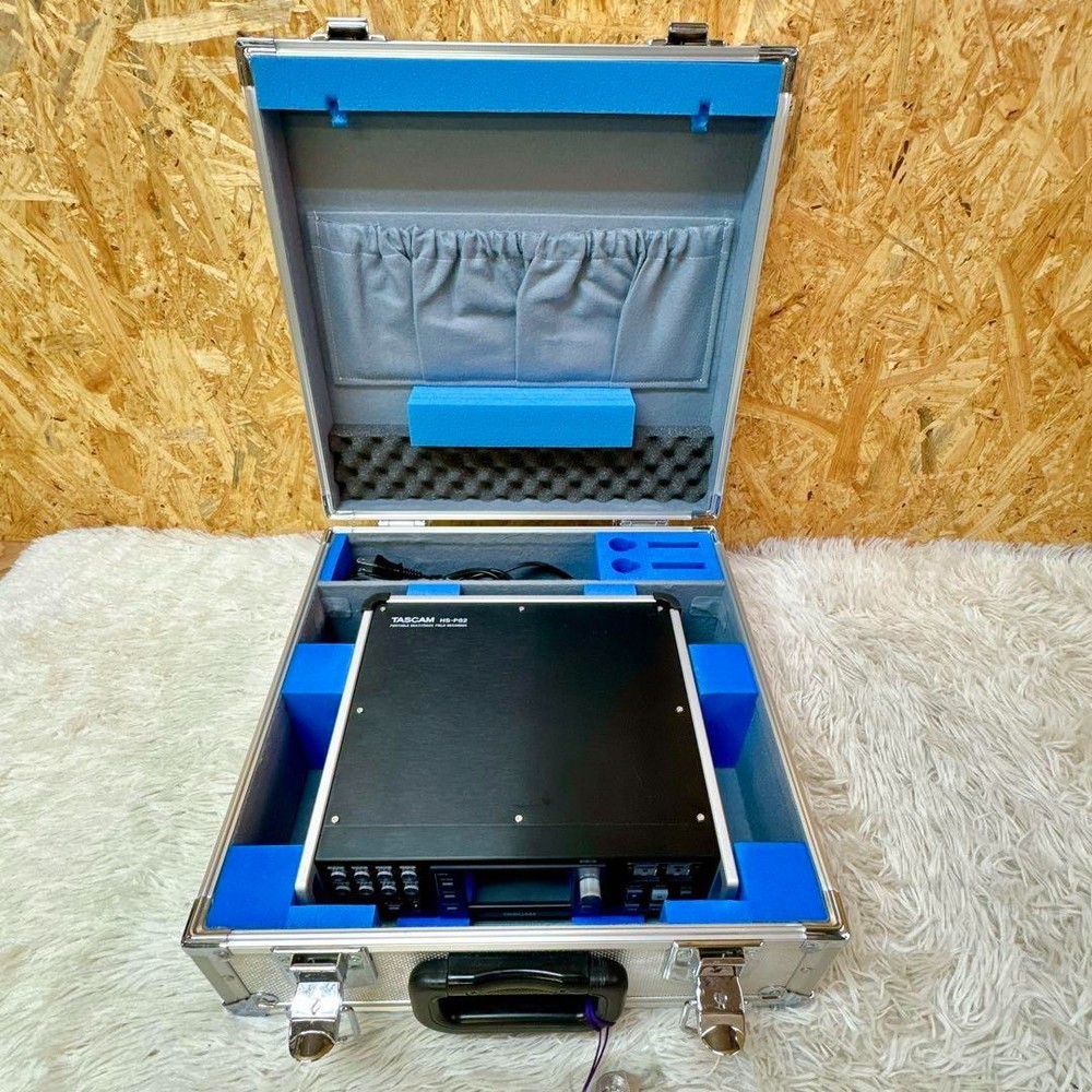 SET TASCAM HS-P82 Portable Multi-Track Field Recorder All Function Tested