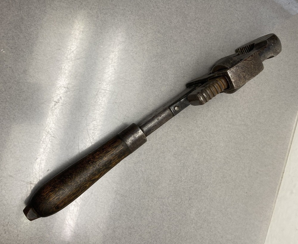 Vintage Pexto Adjustable Pipe Monkey Wrench Frozen