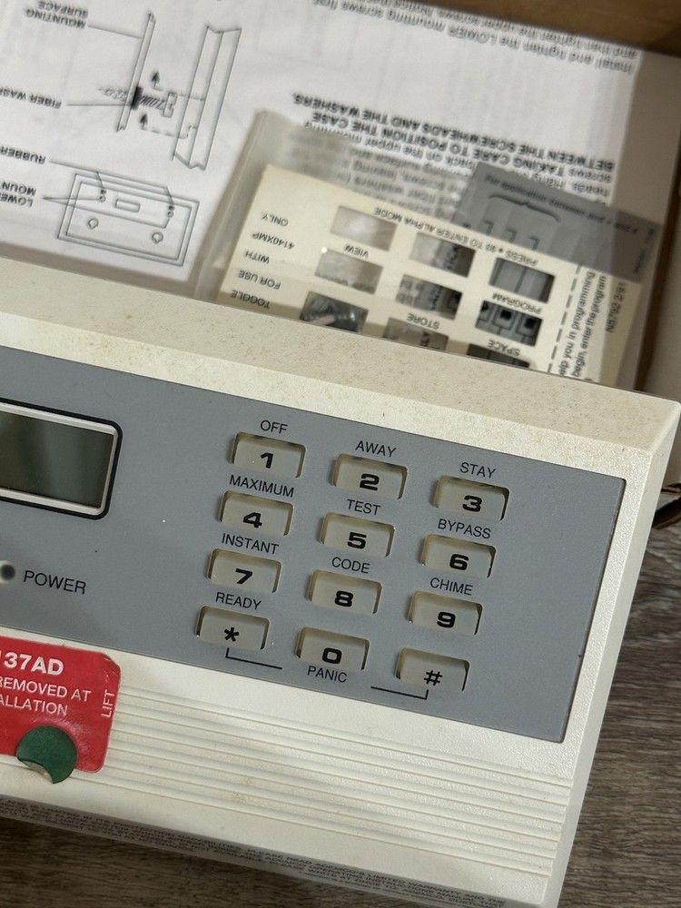 Ademco Console Security Alarm Device 5137AD Vista Keypad Untested Read Descrip