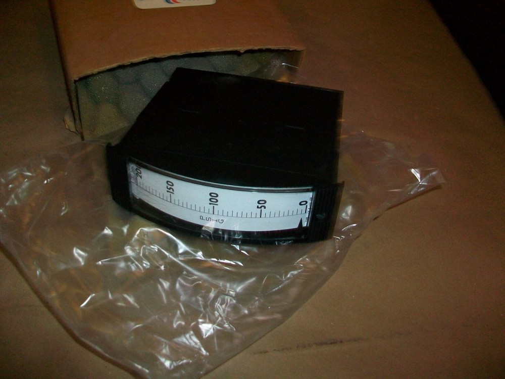 Weschler Electric VX-252 Vertical Panel Meter 0-200psi  NEW IN BOX