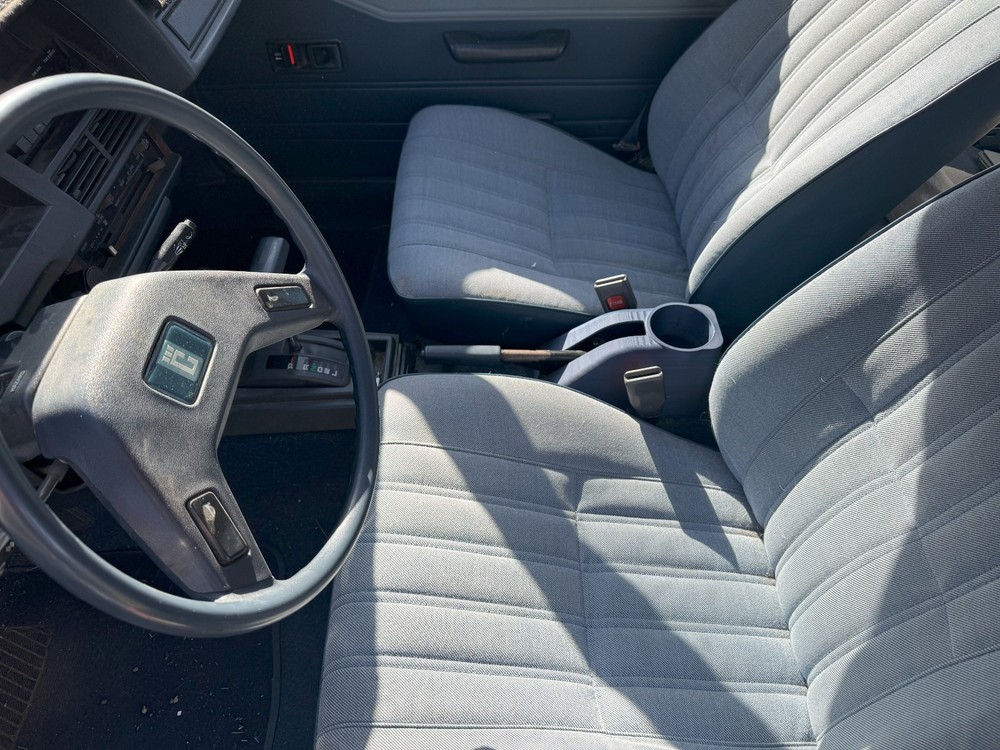 1980-1983 E7 Toyota Corolla Cup Holder - Black