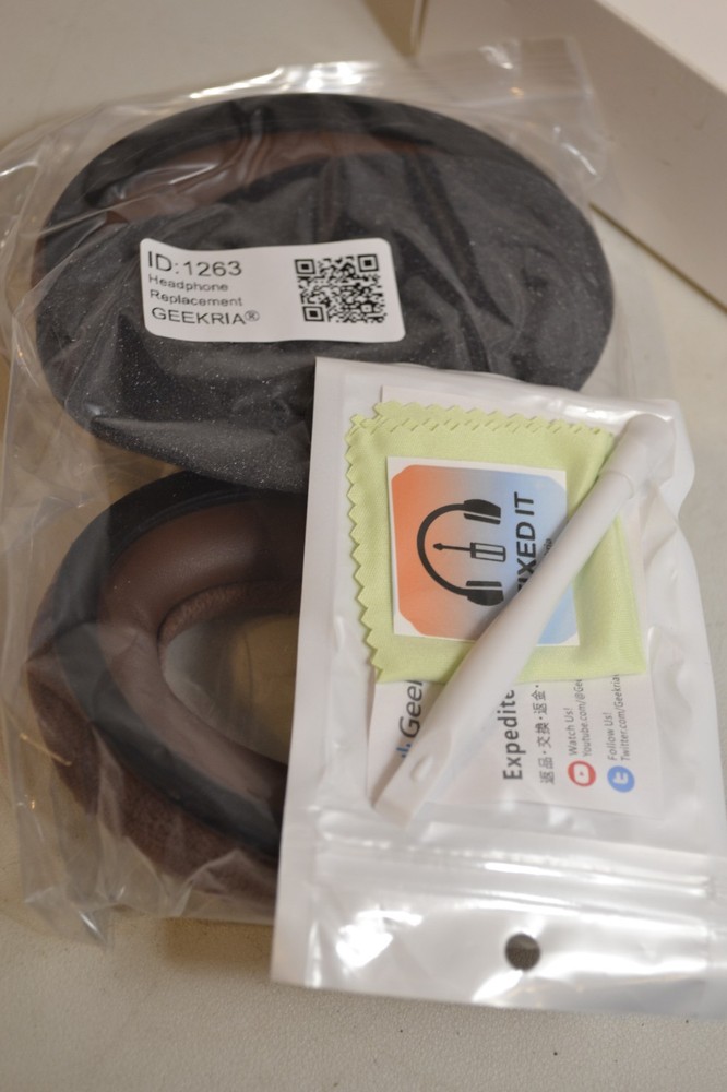 Geekria Headphone Ear Pad Replacements 1263 (Brown)