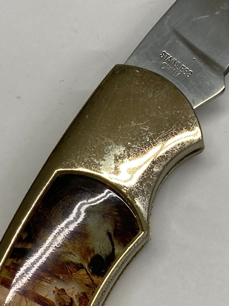 Wolf Pack Commemorative Knife in Presentation Box WPCKT