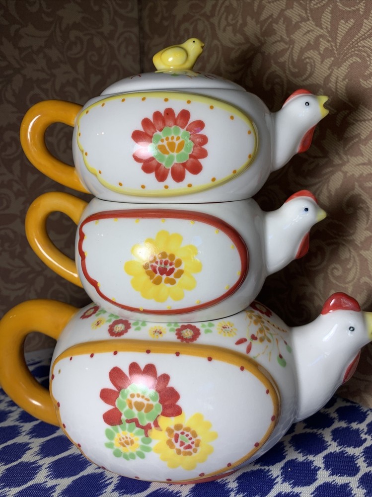 Bisquit Stackable Tea pot chickens Cute!