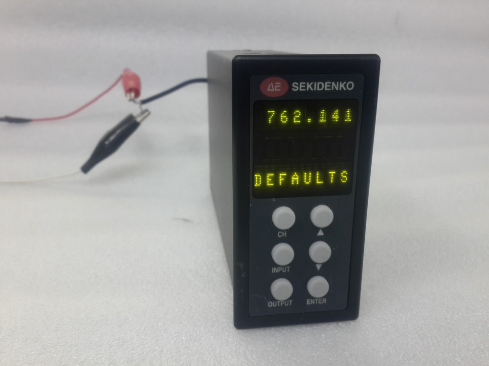 AE SEKIDENKO 1000F TEMPERATURE CONTROLLER 951-1100-00