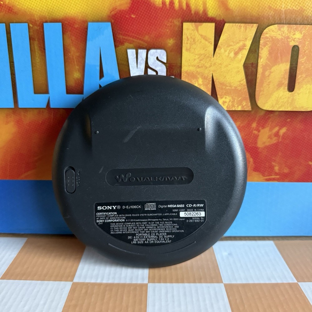 Sony Walkman Lot D-EJ106CK CD Player D-EJ615 Bundle (READ)