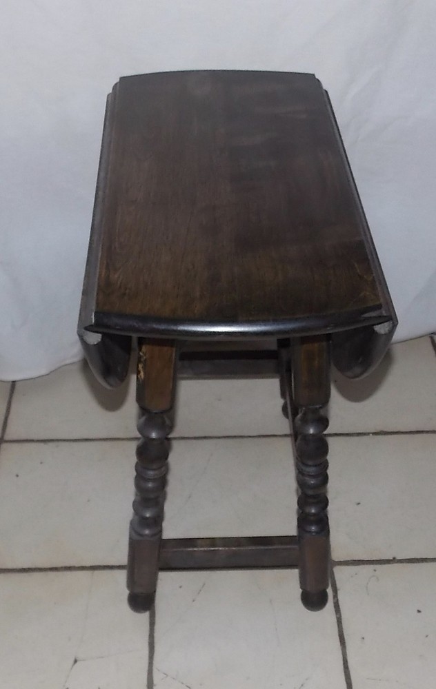 Dark Maple Dropleaf End Table / Side Table (ET273)