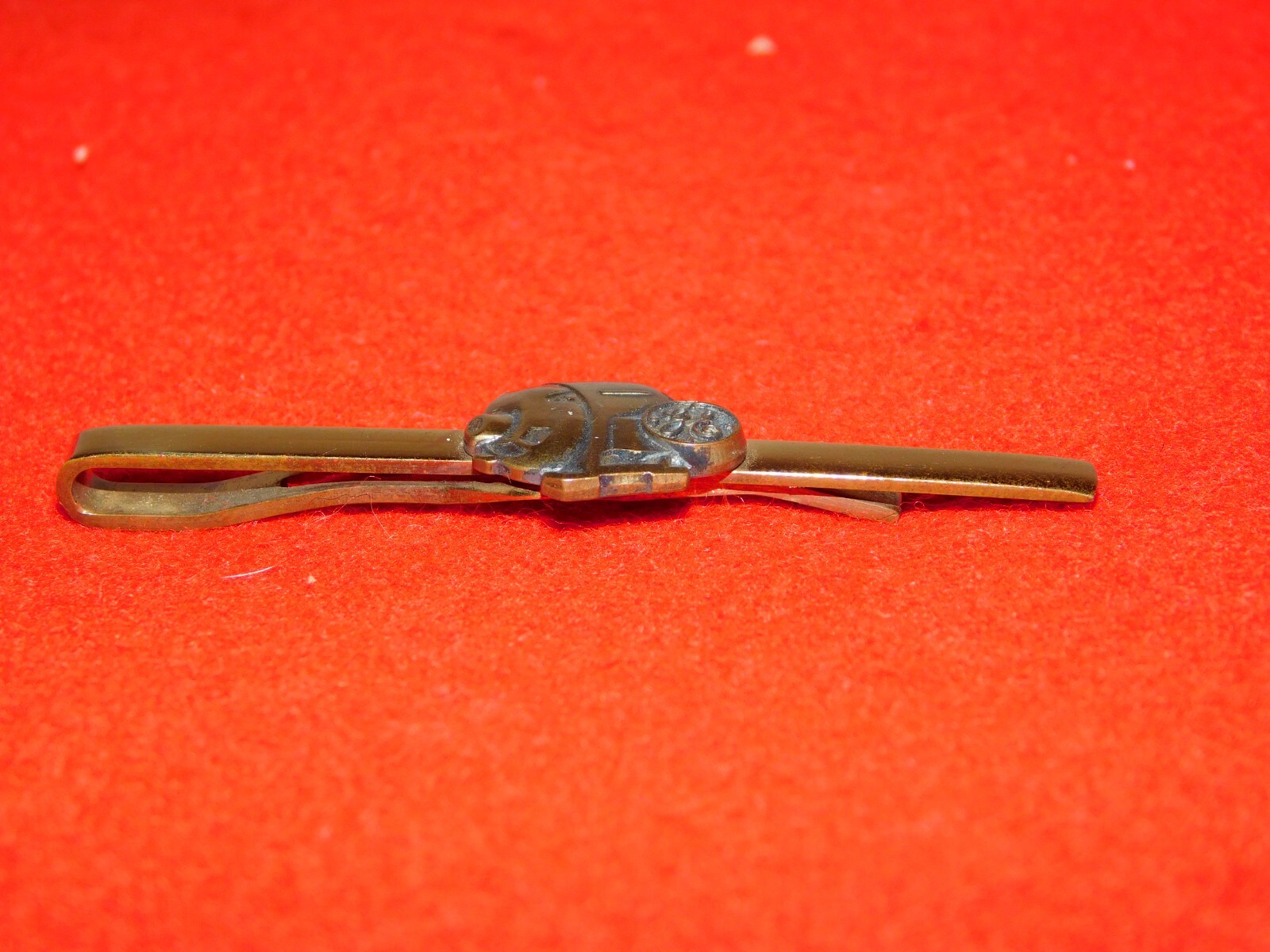 VINTAGE 2 3/4" LONG GE GENERAL ELECTRIC METAL TIE CLASP