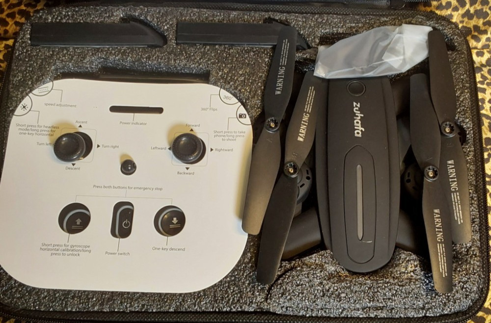 ZUHAFA T4 FOLDABLE DRONE WITH CASE - untested