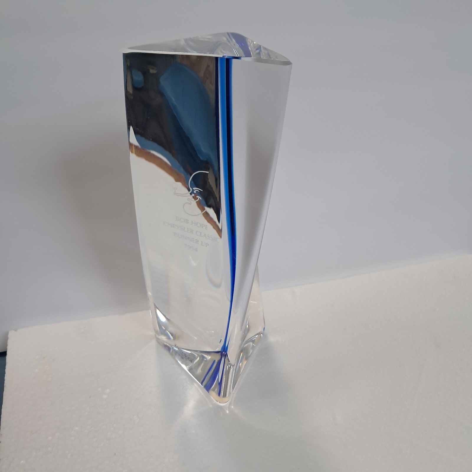 RARE 1994 Kosta Boda Striped 8" Glass Trophy Bob Hope Chrysler Classic Runner Up