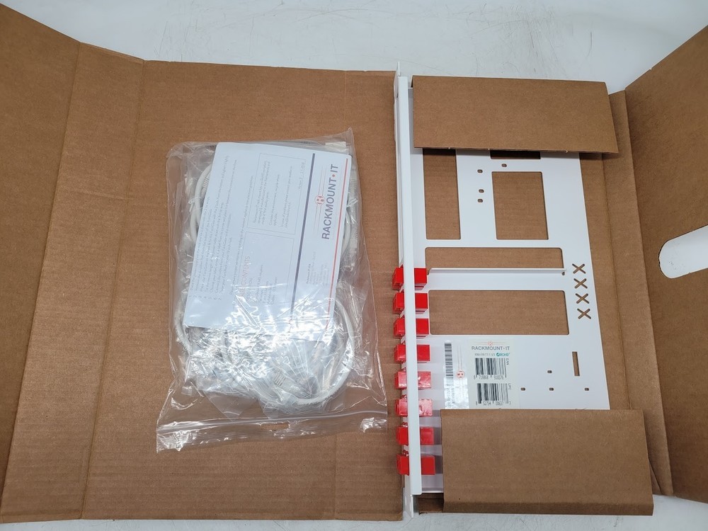 RACKMOUNT IT HARDWARE RM-FR-T11 Rackmount.IT