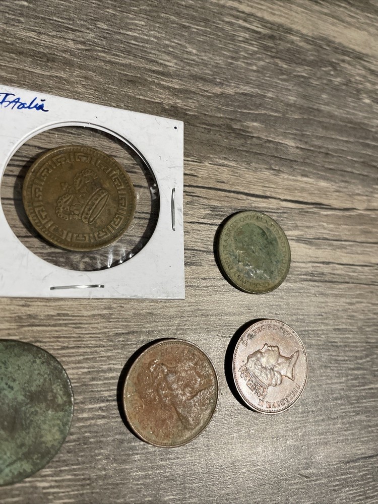 7 Random Estate Find Coins.