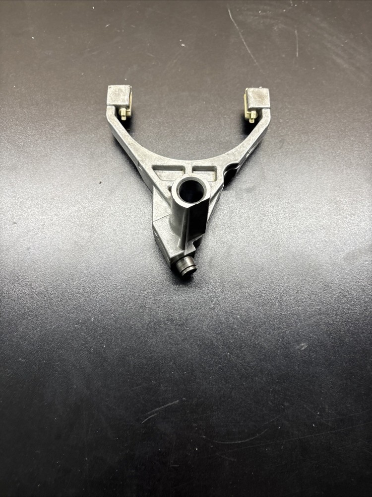 Borg warner transfer case shift fork 13-54-096-002 Borg warner shift fork