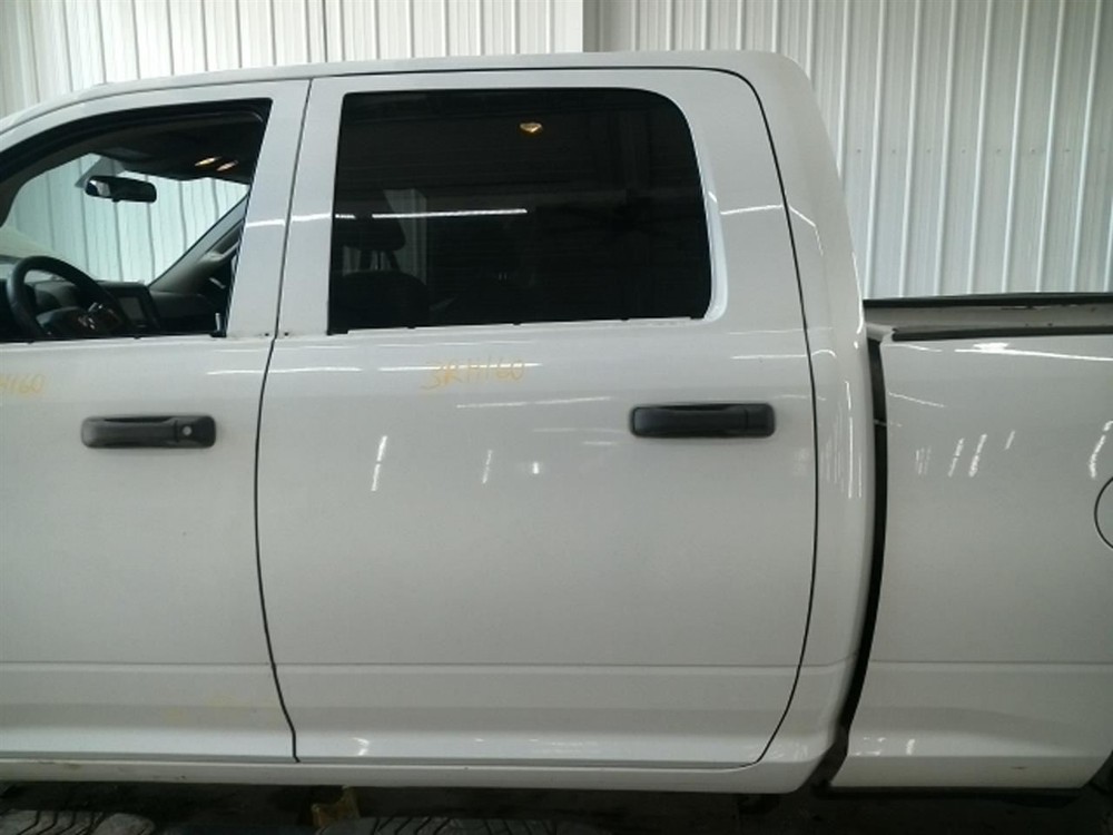 RAM2500 2019 High Mounted Stop Light 104892156