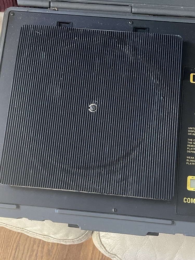 CPS CC-400 Compute-A-Charge Automatic Precision Charging and Recovery Computer .