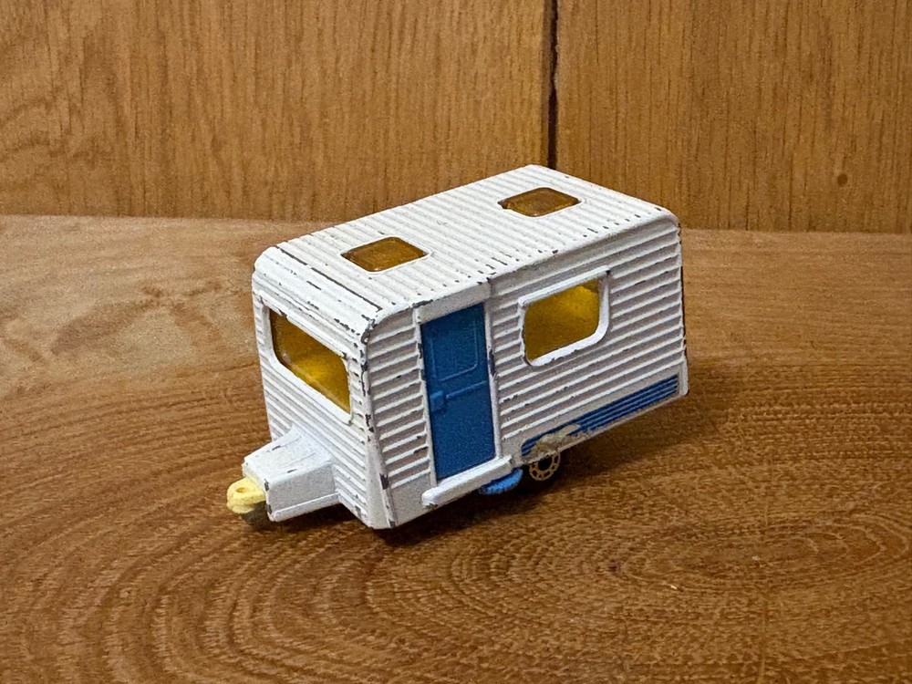 Matchbox Superfast No 31 Caravan playworn (26008)