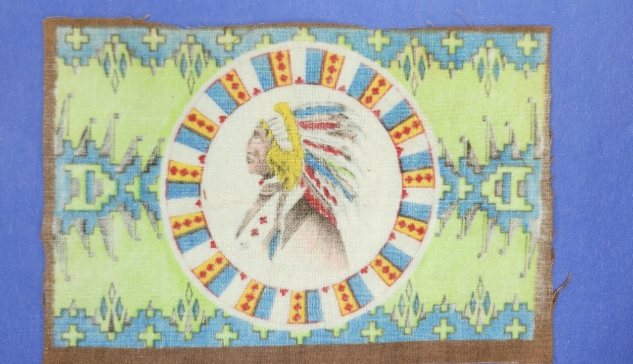 1910s B12 INDIAN CHIEF Portrait TOBACCO Felt BLANKET #3