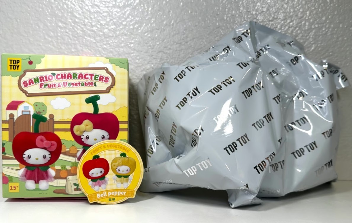 *New* Official TOPTOY Sanrio Fruit & Vegetable Plushie Pendants (US STOCK)