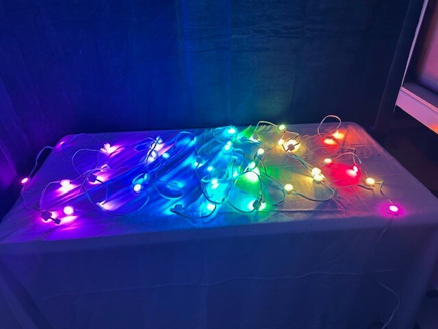 Philips iCOLOR FLEX LMX GEN2,12" OC,WHITE NODE/CABLE,CLEAR FLAT LENS,3' LEADER