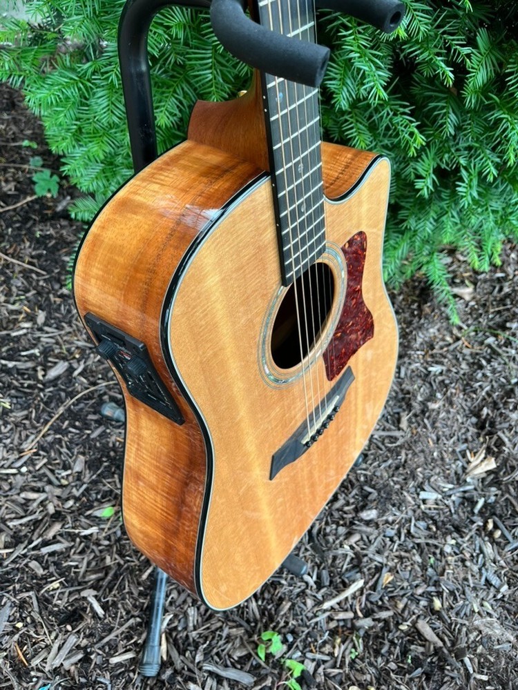 Taylor 710ce Acoustic Guitar (KOA)