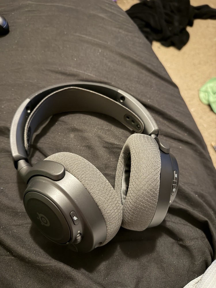SteelSeries Arctis Nova 7 Gen 2 Wireless Gaming Headset-Black