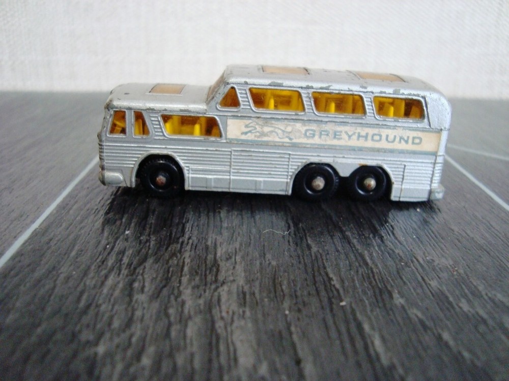 Vintage Matchbox MB66 Greyhound Coach BPW