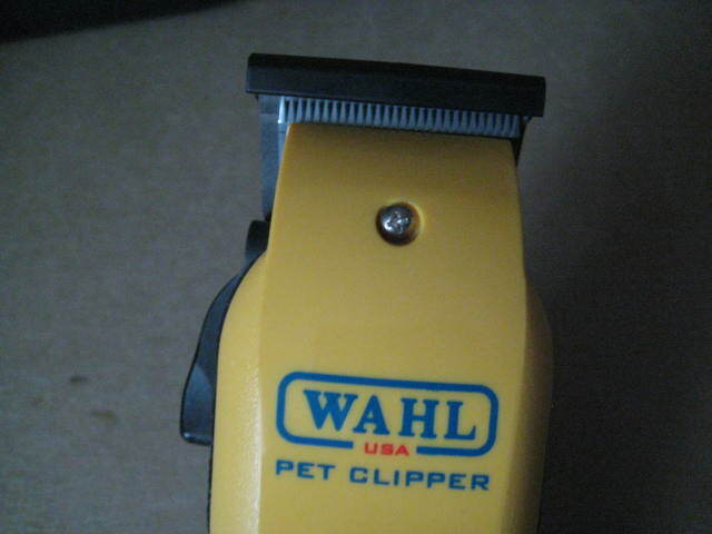 WAHL BASIC PET GROOMING CLIPPER KIT with Storage Box