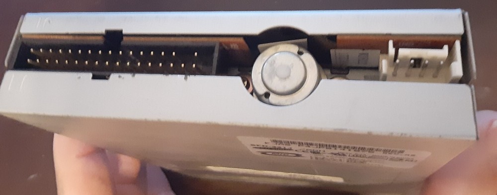 Samsung SFD-321J 3.5" Internal Floppy Drive