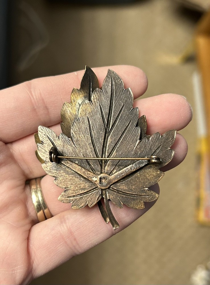 Triple Leaf Brooch Three Tone Metal People Leaf