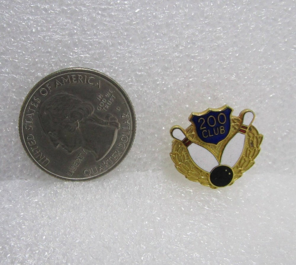 Bowling 200 Club Pin