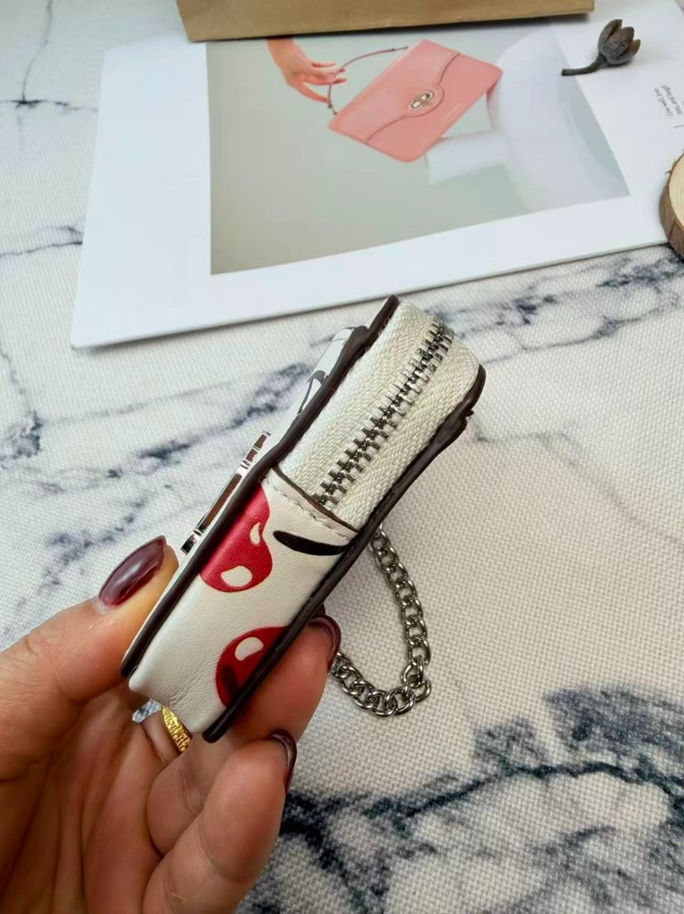 NWT Coach Zip Card Case With Cherry Print CZ761 Silver/Chalk Multi