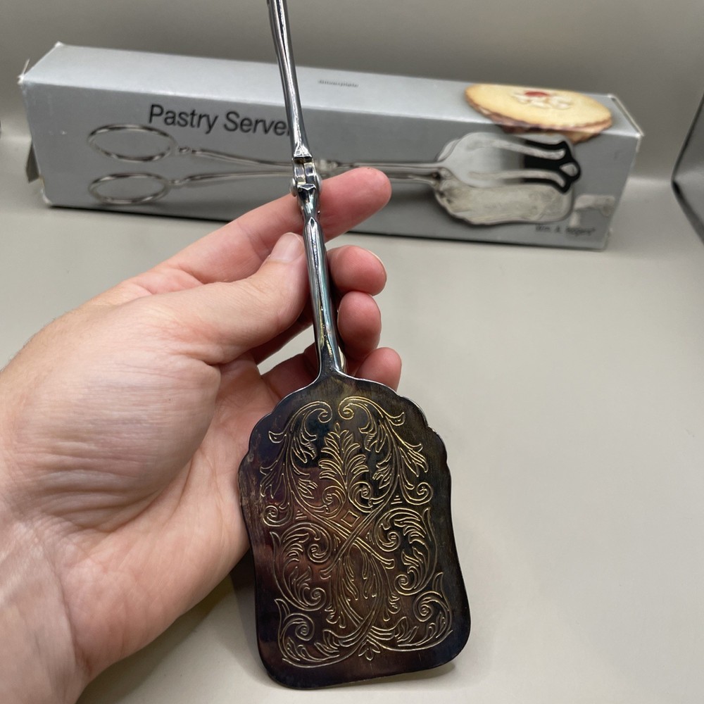 1988 Wm. A Rogers Oneida Silverplated Pastry Server 10" Italy