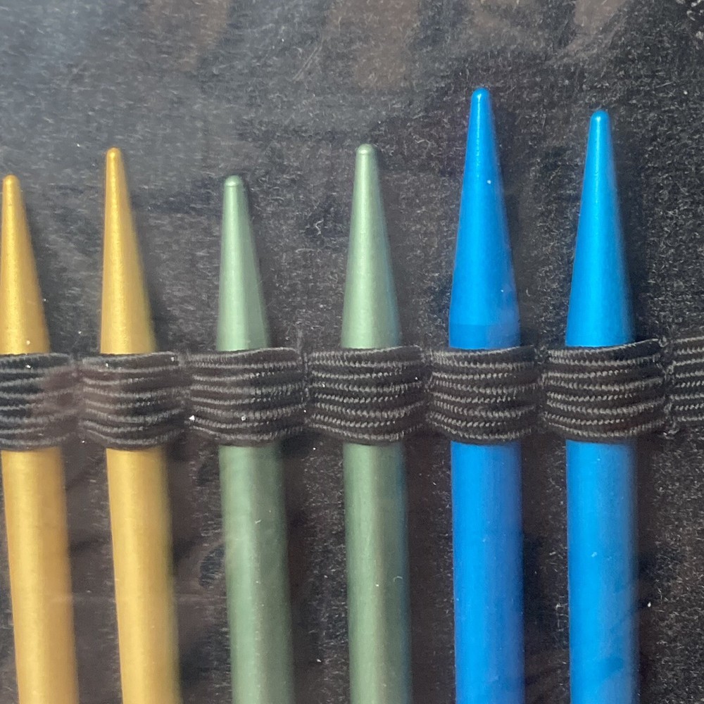 5) Boye Needle Master Junior Circular Knitting Needle Kit for Beginners 16pc