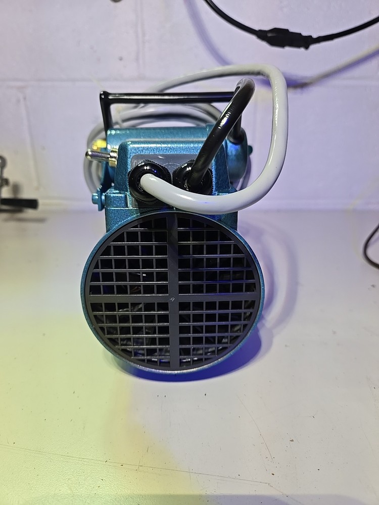 KNF Neuberger Diaphragm Vacuum Pump Compressor UN726 ANP