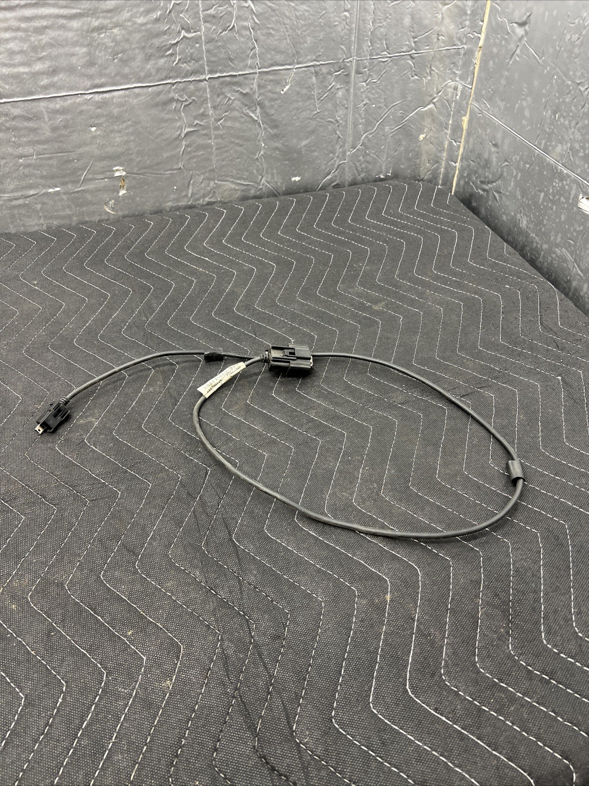 11-16 Ford F250 F350 Sync Usb Cable Audio Connector OEM 9C3T-14D202-Ad