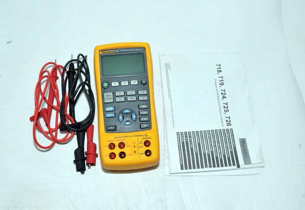 Fluke 724 Temperature Calibrator