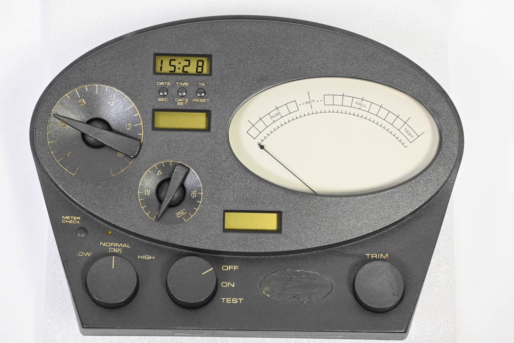 Scientology Mark Super VII Quantum E-Meter Hubbard Electrometer Dark Gray